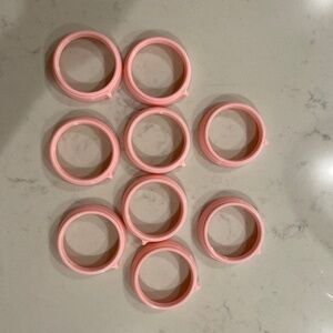 9 comotomo pink bottle collars